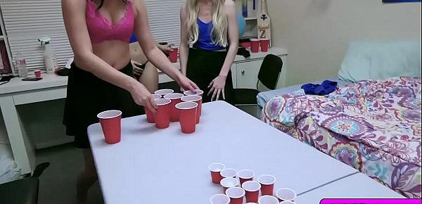  Beer Pong Besties goes on feeding with two studs big cocks deep throat!